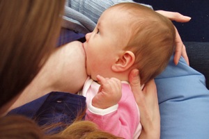 Waakzaamheid pad onaangenaam Je baby aanleggen en succesvol borstvoeding geven - Borstvoeding